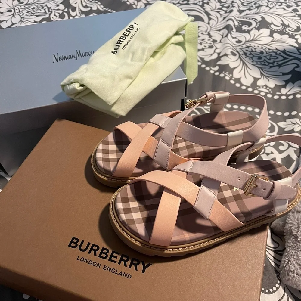 Burberry two tone